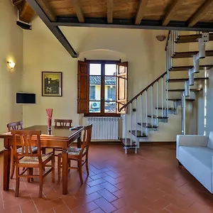 Borgo Toscano , Borgo a Buggiano Italia